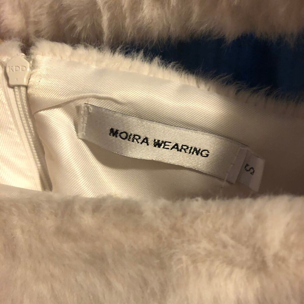 Moira Faux Fur Baby Doll Mini Dress with Puff Sleeves Cutout Back White Small - Picture 3 of 4
